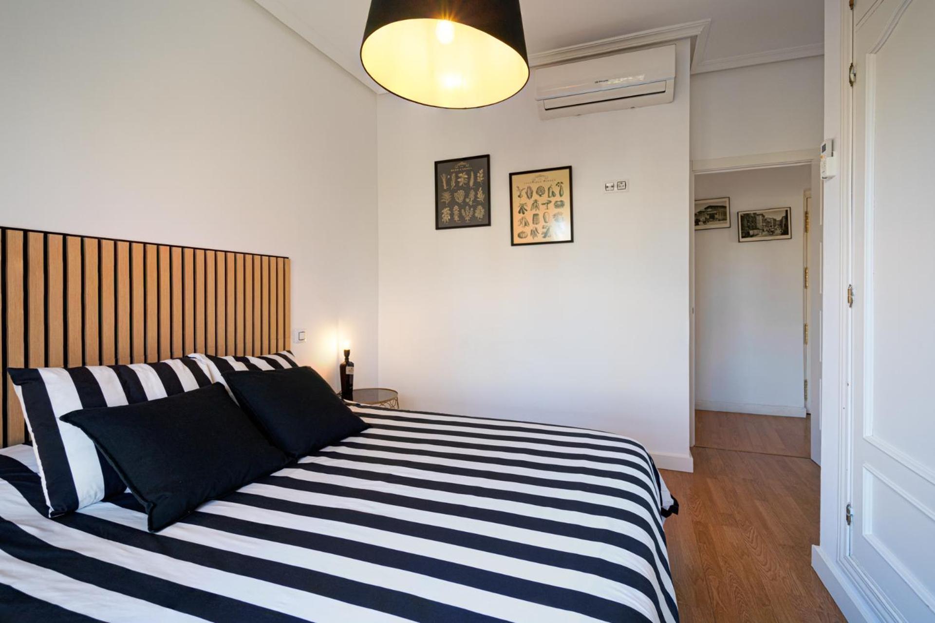 Apartament Glorieta Puerta De Toledo Madrid Zimmer foto